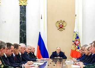 푸틴 "핵실험 제안서 제출하라"…美 "中·러와 비핵화 추진할 수도"