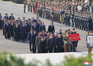 '북한 외교원로' 김영남 장례식…김정은 참석해 애도