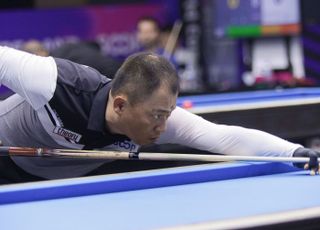 정승일 ‘매서운 눈빛’ [광주 당구월드컵 포토]