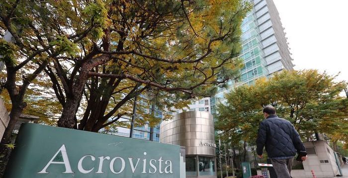 특검팀, '관저 이전 의혹' 尹부부 자택 압색…오는 24일 김건희 소환 통보 (종합)