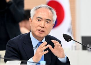 與양부남, '반중시위 처벌법' 발의 논란…野 "반미시위 외면하더니"