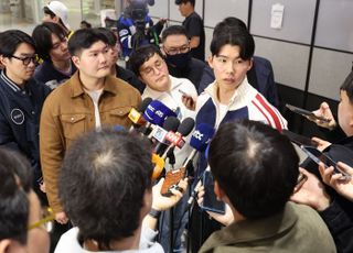 “저분 좀 막아주시면” 김혜성 귀국 기자회견 잠시 중단, 왜?