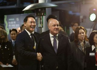 '뉴이미지 코리아', 뉴질랜드 총리 APEC 참석 전 부산 방문서 협력강화 논의