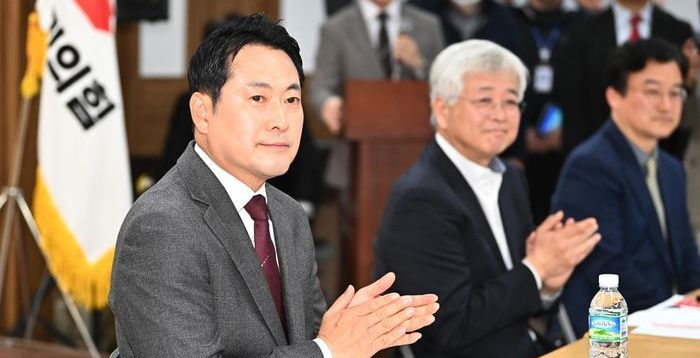 장동혁 "10·15 대책, 한 마디로 교통체증 발생하니 차 사지 말란 것"