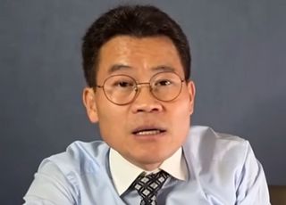 "이재명 남산 나무에 매달면 1억" 발언 논란에 태세전환 전한길