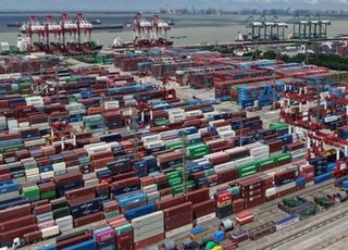 中 10월 수출 1.1% 감소…美·中 무역갈등에 8개월 만에 마이너스성장