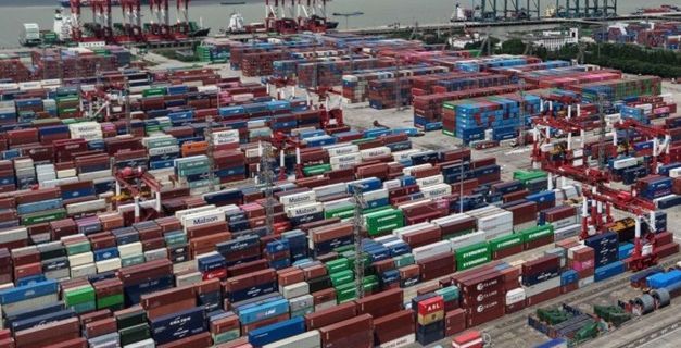 中 10월 수출 1.1% 감소…美·中 무역갈등에 8개월 만에 마이너스성장