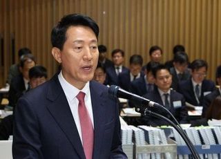 [속보] 오세훈, 김건희특검 피의자 출석…여론조사비 대납 의혹 조사