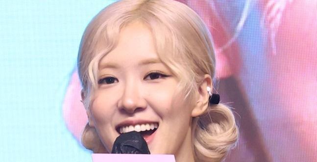 로제 美 그래미 후보 / 스타 PD 강제추행 고소 / 성시경, '10년 동행' 매니저 배신 등 [주간 대중슬롯사이트 이슈]