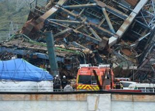 울산화력 매몰자 수색 재개…드론·구조인력 투입