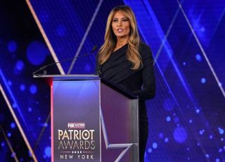 '올해의 애국자' 트럼프 대통령 이어 멜라니아 여사도 수상 "혁신이 곧 애국의 한 형태"