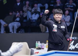 결승 진출 조명우 ‘주먹 불끈’ [광주 당구월드컵 포토]