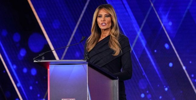 '올해의 애국자' 트럼프 대통령 이어 멜라니아 여사도 수상 "혁신이 곧 애국의 한 형태"