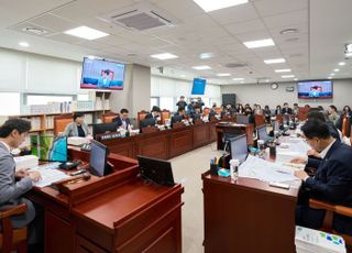 경기도 내년도 문화예산 850억여원 삭감…도의회 문화체육관광위, '송곳검증' 예고