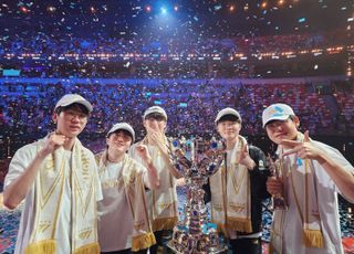 T1 우승에 SK 최태원 축전 "포기하지 않는 정신이 이뤄낸 성과"