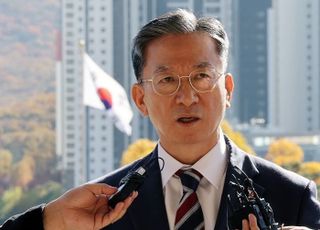 '대장동 항소포기'에 법무부 외압 의혹 확산…법조계 "직권남용죄 성립도 가능"