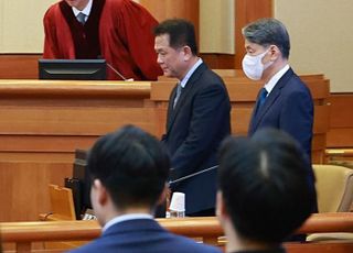 조지호 경찰청장 탄핵심판 변론 절차 종결…최후진술서 "후배 볼 면목 없어"