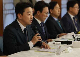 李정부 '사천피' 흔들리자 꺼낸 '배당소득세'…'실효성·부자감세' 벽 넘을까