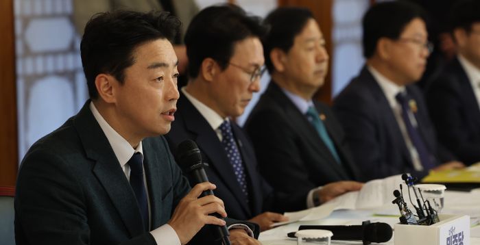 李정부 '사천피' 흔들리자 꺼낸 '배당소득세'…'실효성·부자감세' 벽 넘을까