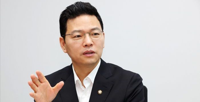 박정훈 "권력으로 비리 막은 李대통령…탄핵열차 종점 향해 달려야"