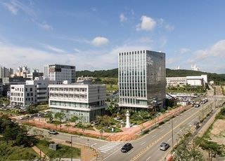 KOMSA, 가족친화우수기업 대통령 표창…공공기관 중 유일