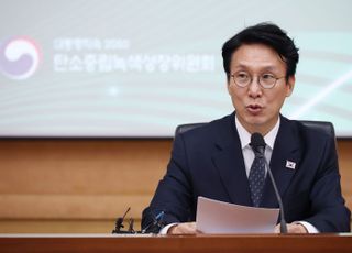"문제없다더니"…김민석, APEC 동원 경찰 '쪽잠' 논란에 '경찰개혁' 주문