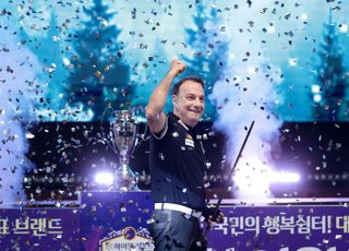 당구는 체력전? 50대 산체스,준결승 풀세트 치르고도 우승 차지한 비결