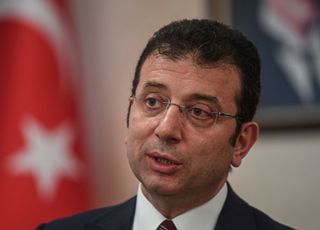 튀르키예 검찰, 야당 대권 주자에 2430년 구형…142개 혐의