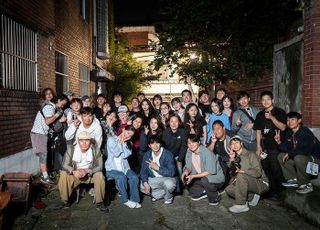 한일합작 영화 '유령의 집' 크랭크업…덱스·우주소녀 엑시 등 주연들 소감 전해