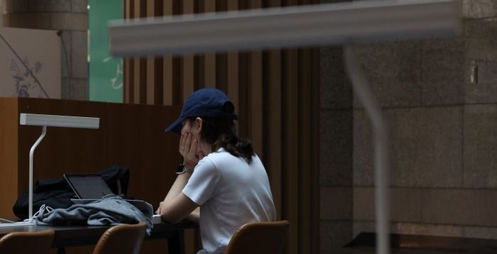 “실업자 줄었는데 취업은 안 늘어”…낮은 실업률 착시