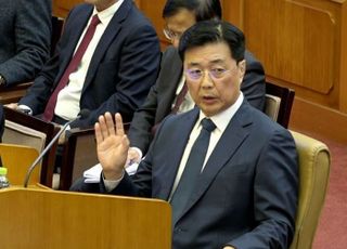 보완된 '홍장원 메모' 증거 채택 두고 尹-특검 법정 공방