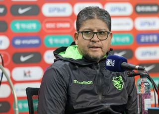 “한국 조직력과 개인기 강하다” 경계심 드러낸 볼리비아 감독