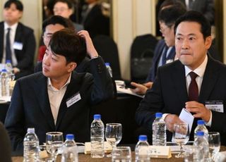 '이준석' 일축에도 연대설 솔솔…국민의힘, '개혁신당' 손 잡을 수 있을까 [정국 기상대]