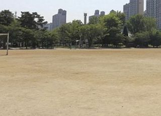 [속보] 수능날 운동장서 '흉기 든 가방' 발견…제주서 20대 수험생 입건