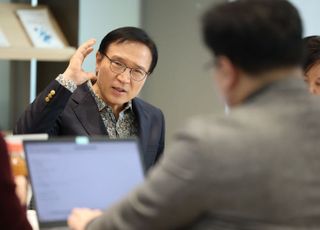 임태희 경기교육감 "수능 영어 듣기 평가 폐지 시급…대입 제도 개선 추진"