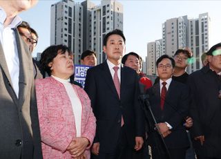 대장동 일대 찾아 둘러보는 장동혁 국민의힘 대표