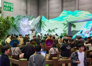 “150분? 기다리지!” 크래프톤 '팰월드 모바일' 향한 열기 [지스타 2025-포토]