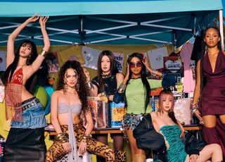 1000번 넘게 살해 협박 받고 있다는 걸그룹..."버겁다"