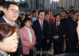[현장] "도둑맞은 7400억" 대장동까지 찾은 국민의힘…"李대통령이 진짜 몸통"
