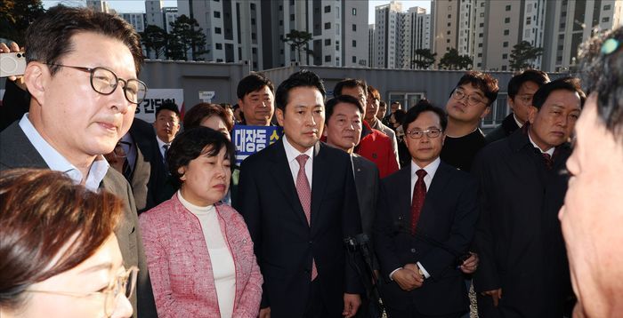 [현장] "도둑맞은 7400억" 대장동까지 찾은 국민의힘…"李대통령이 진짜 몸통"