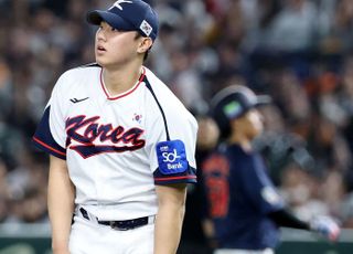 이틀 연속 무더기 볼넷 허용, 안현민은 2홈런 3볼넷 [야구 한일전]