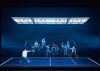 새 얼굴로 시험한 ‘데스노트’의 10주년 [D:헬로스테이지]