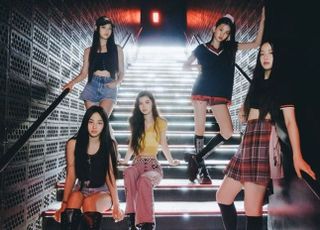 돌아온 뉴진스 방패막이 돼 주는 어도어…가짜뉴스·딥페이크 강경 대응