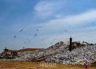 1월부터 직매립 금지 강행…소각장 부족한 수도권, 쓰레기 대란 ‘초읽기’