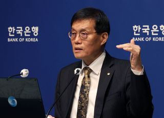 이창용 "기후대응, 위기를 기회로 바꿔야…지속가능성장과 직결"