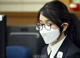 특검팀, 법원에 김건희 여사 재판 중계 허가 신청…"국민 알 권리"