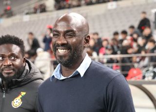 가나 오토 아도 감독 '미소'