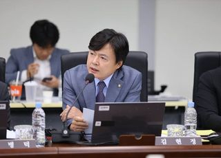 한동훈 론스타건 사과 요구에…與 "우리 정부 잘했다하면 될 것을"