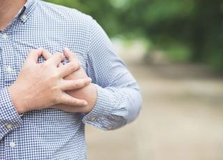 초기 사망률 40%, 급성심근경색 '이런 통증' 있다면 빨리 병원 찾아야 [데일리 헬스]