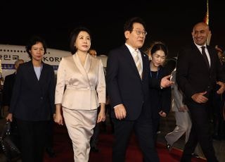 李대통령, 이집트 도착…대중동 구상 '카이로 선언' 주목